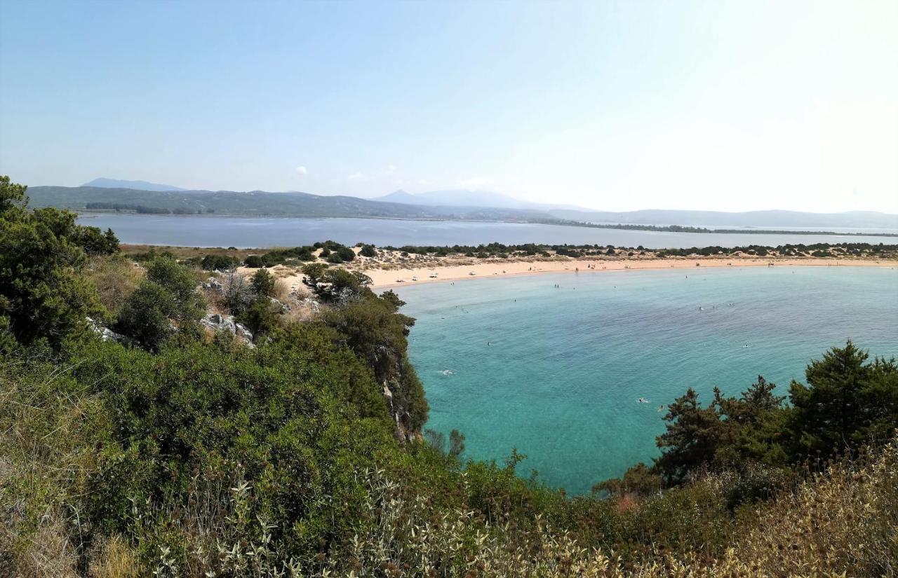 Hakuna Matata Holidays Wooden Lodge With Airco & Pool In Greek Olive Grove Methoni  Bagian luar foto