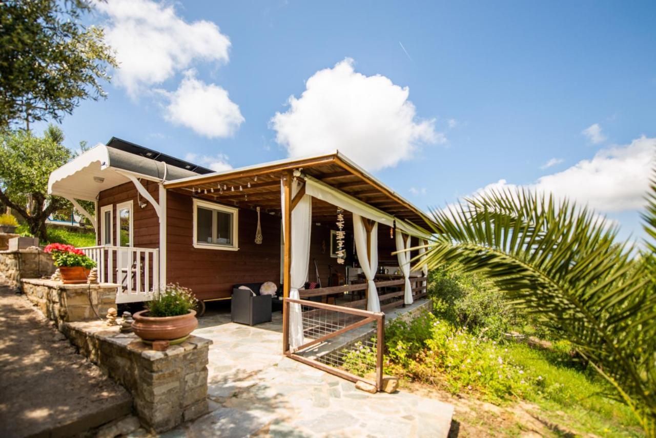 Hakuna Matata Holidays Wooden Lodge With Airco & Pool In Greek Olive Grove Methoni  Bagian luar foto