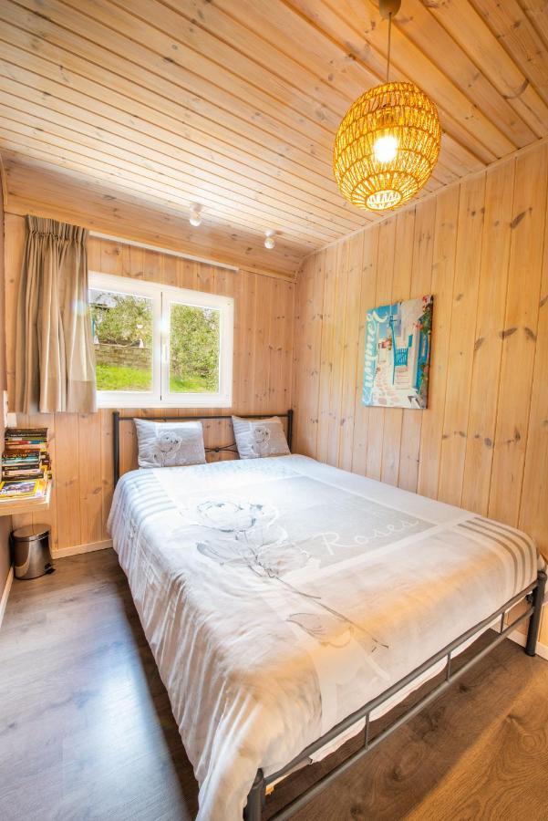 Hakuna Matata Holidays Wooden Lodge With Airco & Pool In Greek Olive Grove Methoni  Bagian luar foto