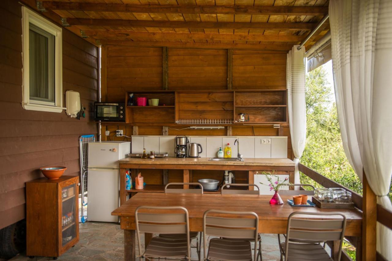Hakuna Matata Holidays Wooden Lodge With Airco & Pool In Greek Olive Grove Methoni  Bagian luar foto
